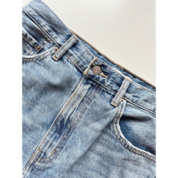 LEVI'S Modified Take Notes Ultra High Rise Loose Cut Off Denim Shorts, Size 30 - Picture 9 of 13